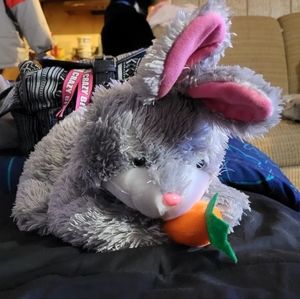 Grey Eatting Easter Punny 🐇